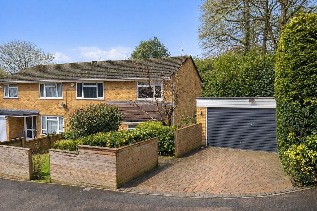 Property photo 1 of 25