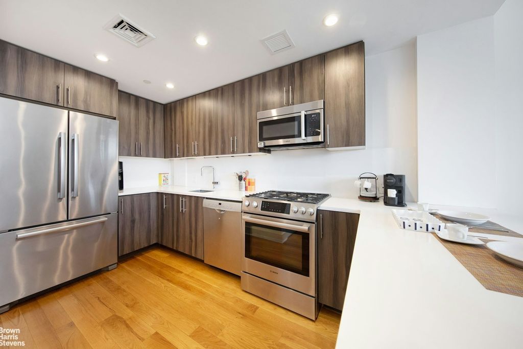 Property photo 3 of 11 <Alttext/>