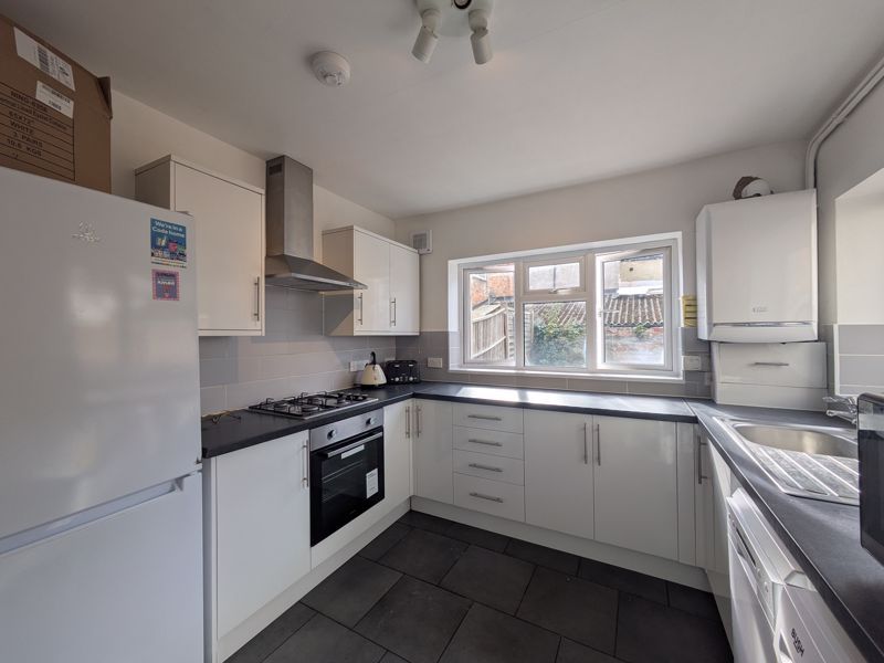 Property photo 3 of 11 Photo 2