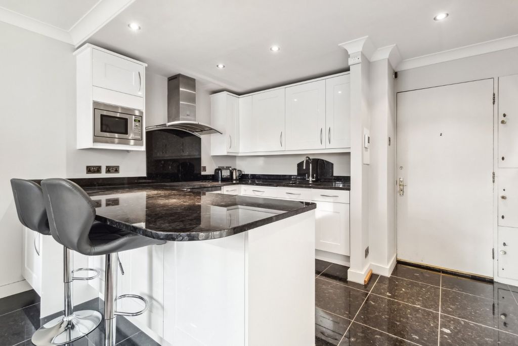 Property photo 3 of 6 Picture No. 06