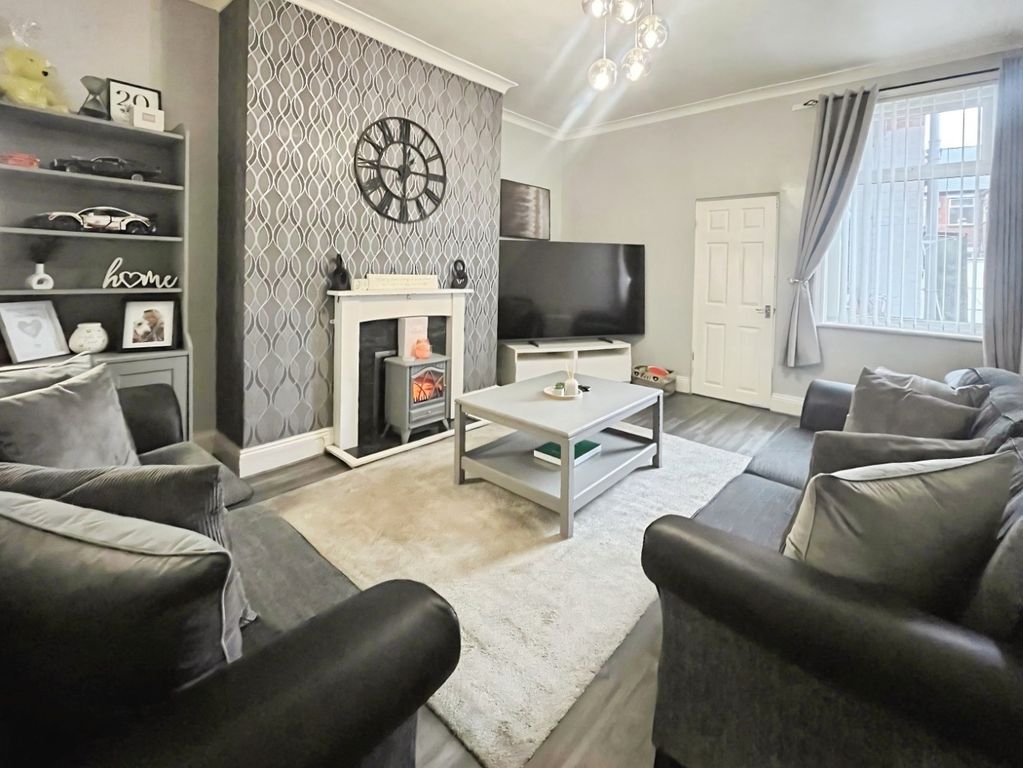 Property photo 2 of 12 4868741