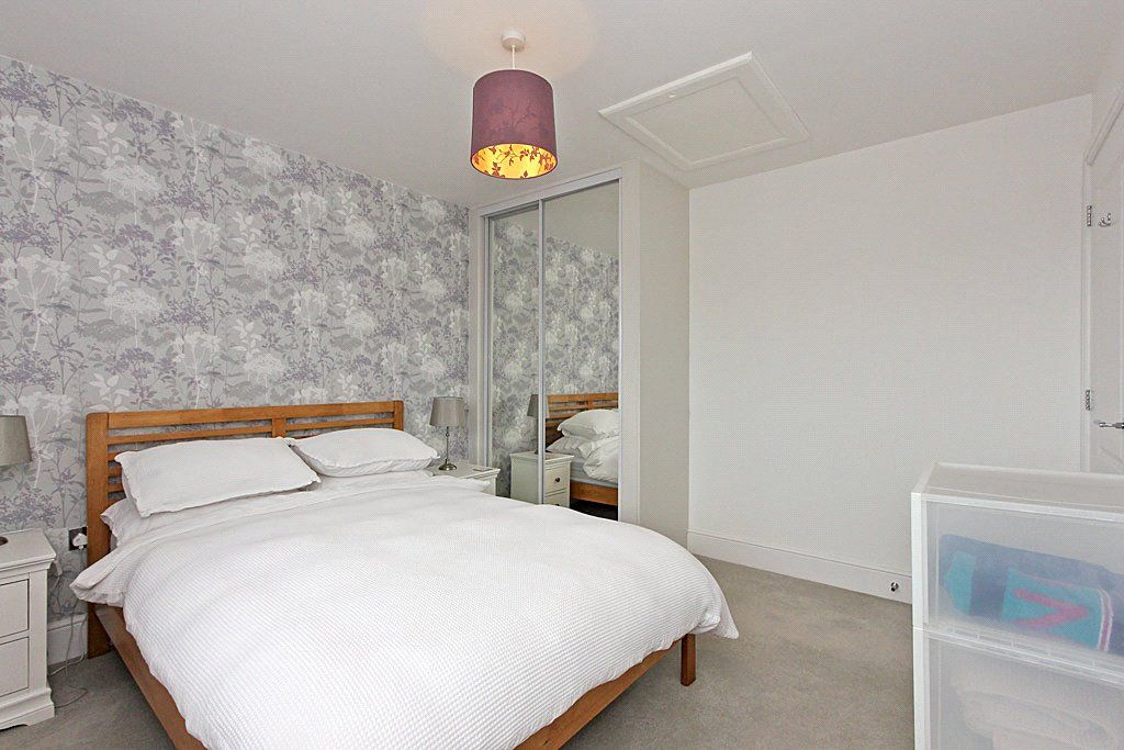Property photo 2 of 31 Picture No. 11