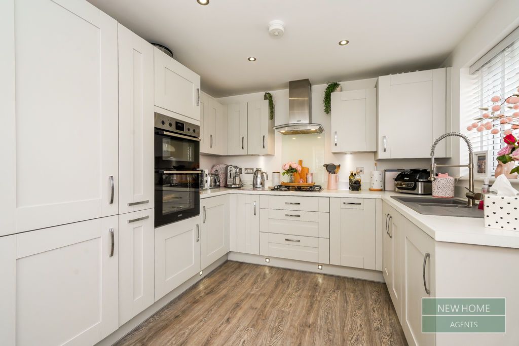 Property photo 3 of 16 Photo 9