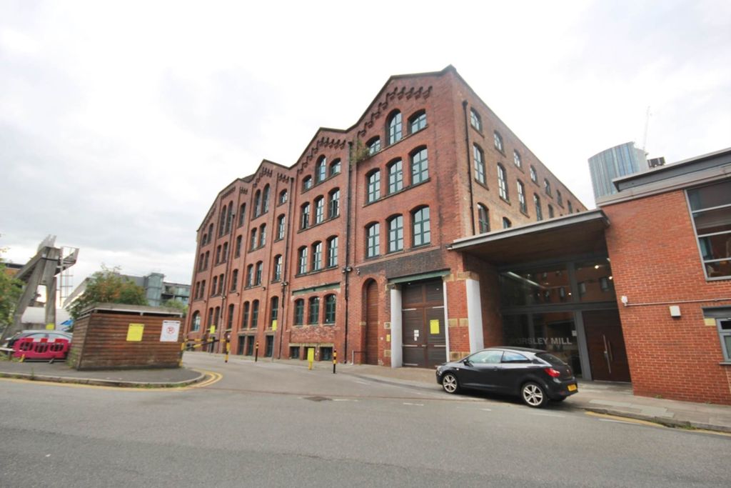 Property photo 1 of 8