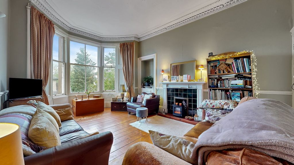 Property photo 2 of 14 20-Web-Or-Mls-78 Albert Road Flat 1.2_17