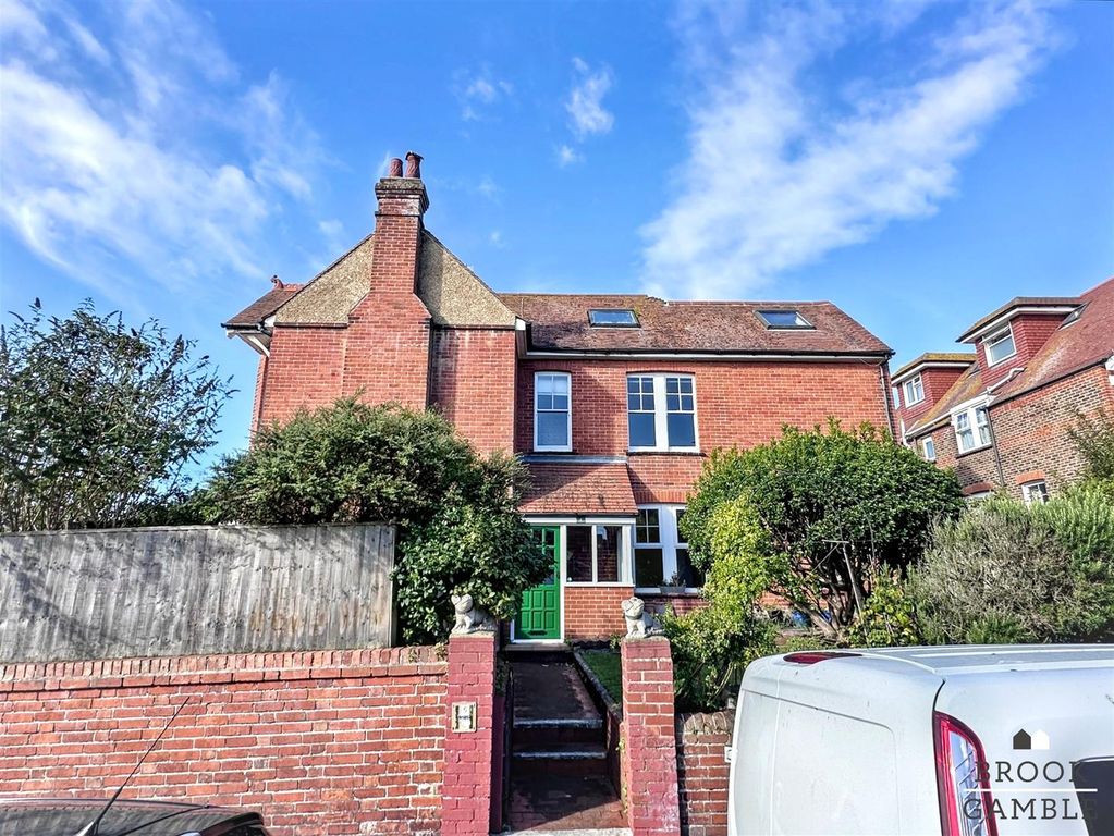 Property photo 2 of 35 01323 438506