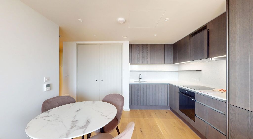 Property photo 2 of 27 Kitchen