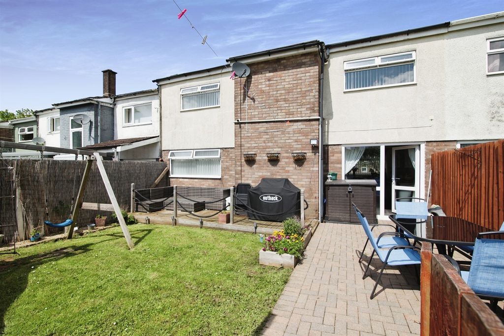 Property photo 2 of 13