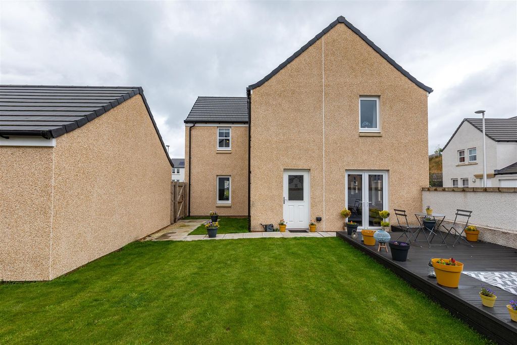 Property photo 2 of 56 22 Knoll Park Place Galashiels 62.Jpg