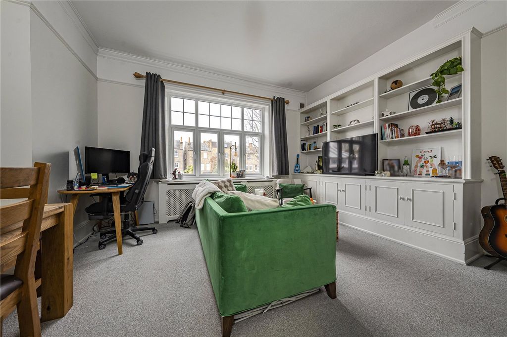 Property photo 3 of 12 Picture No. 23