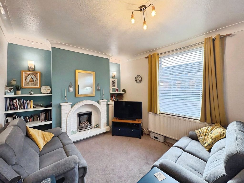 Property photo 2 of 16 Living