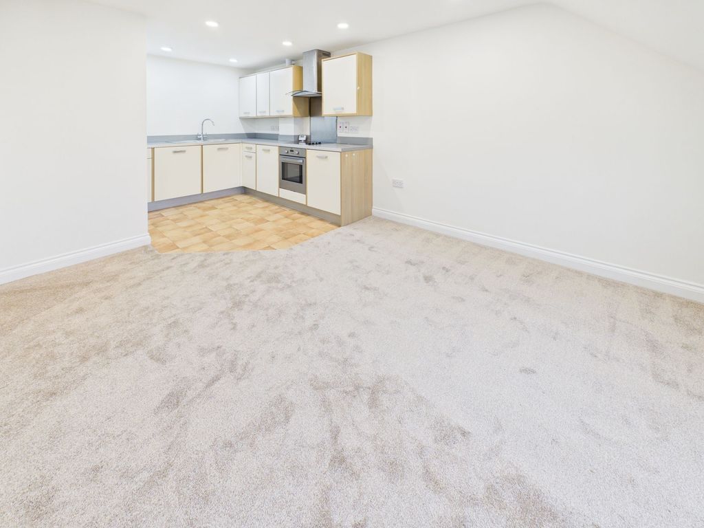 Property photo 2 of 6