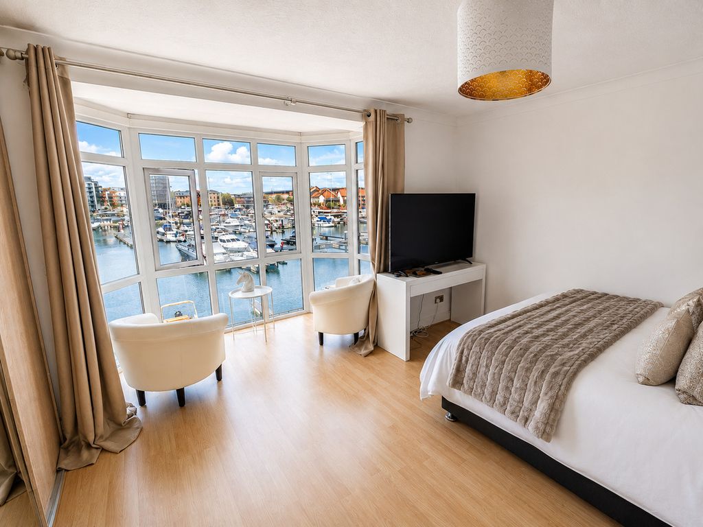 Additional image 9 of 4 bed town house for saleAtlantic Close, Ocean Village, Southampton SO14
