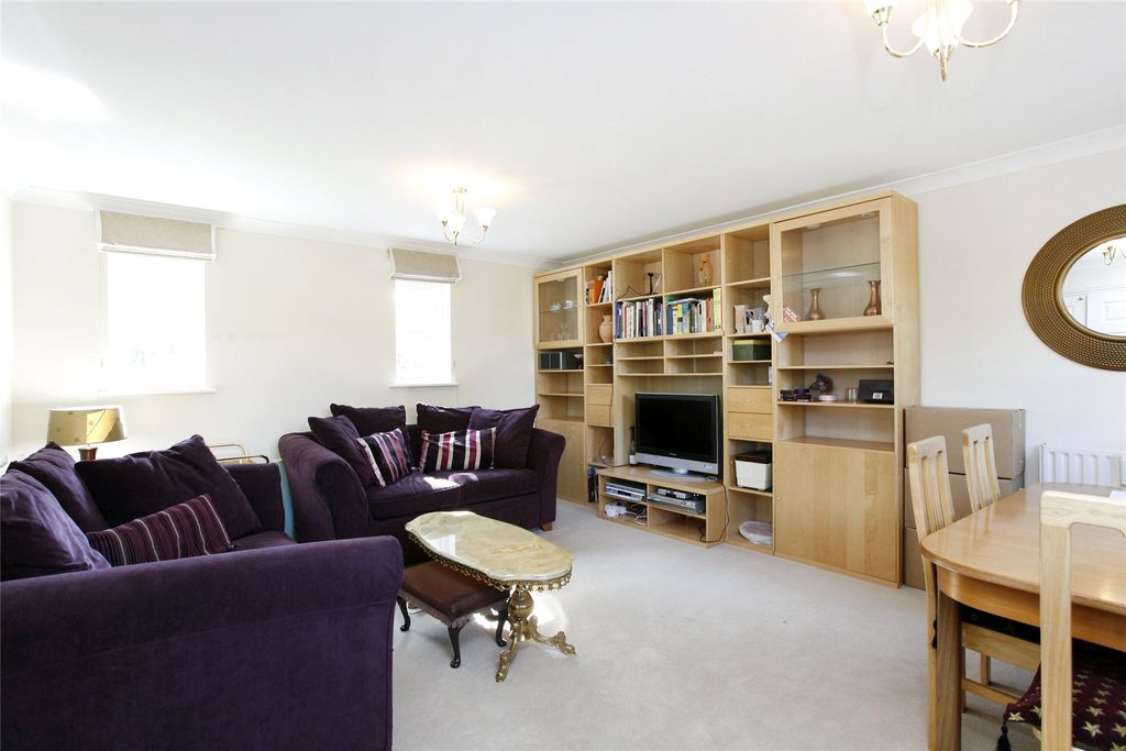 Property photo 2 of 11 Picture No. 02