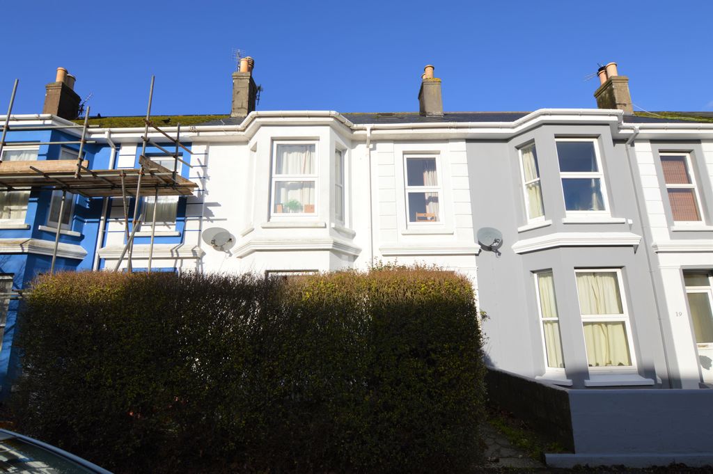 3 bed flat for sale Falmouth