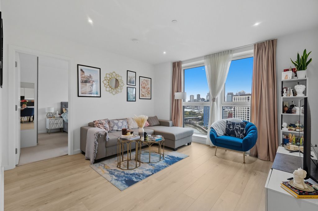 Property photo 1 of 17 Photo 1