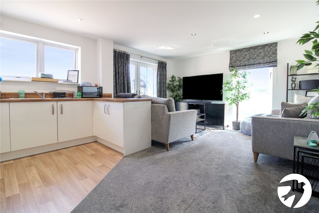 Property photo 3 of 18 Open Plan Living