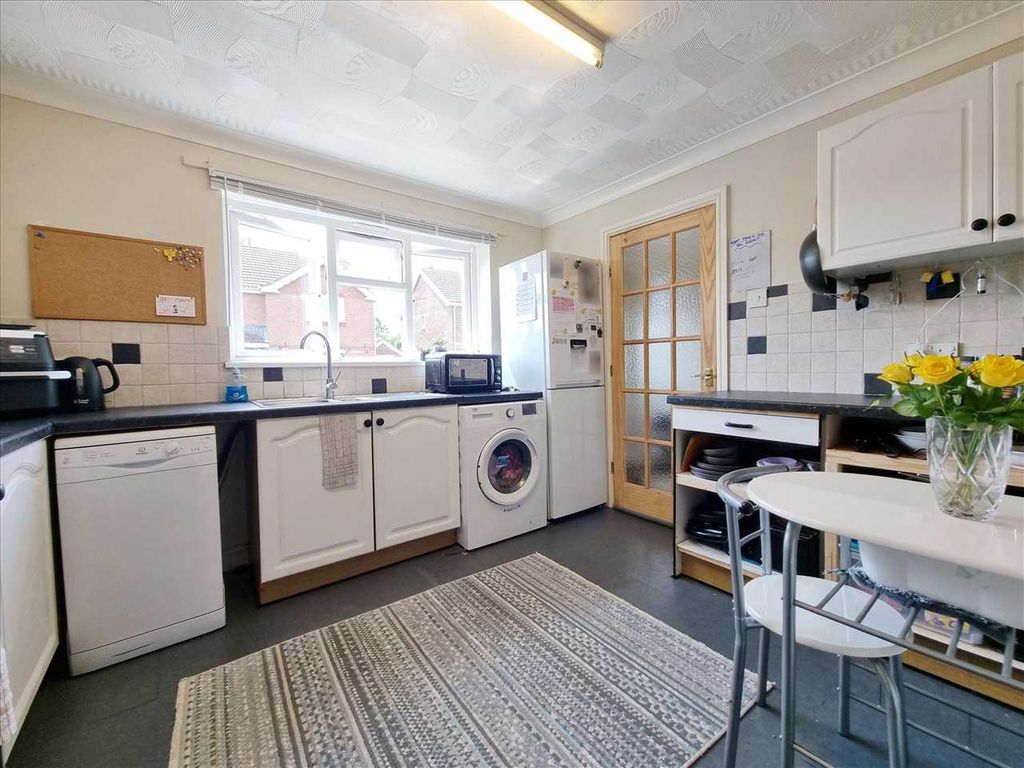 Property photo 2 of 10 Breakfast Kitchen: