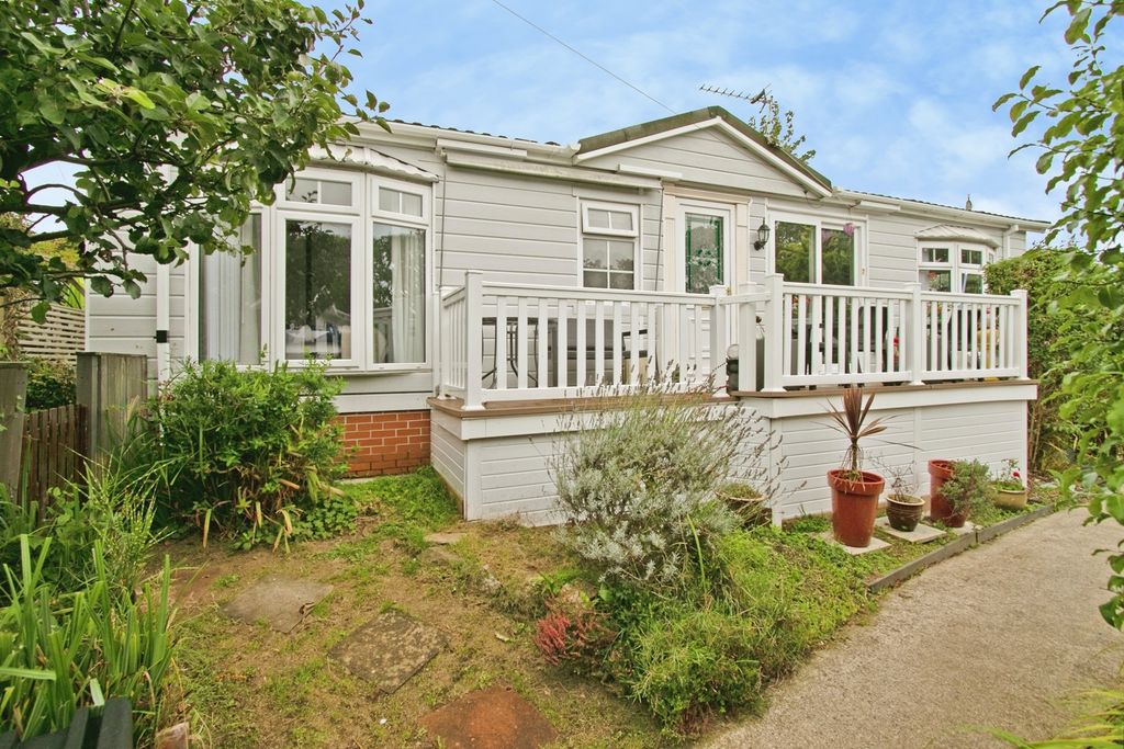 Property photo 1 of 18 Pbox-Img.Jpg