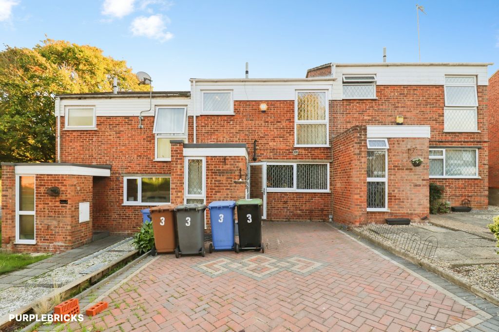 Property photo 2 of 26