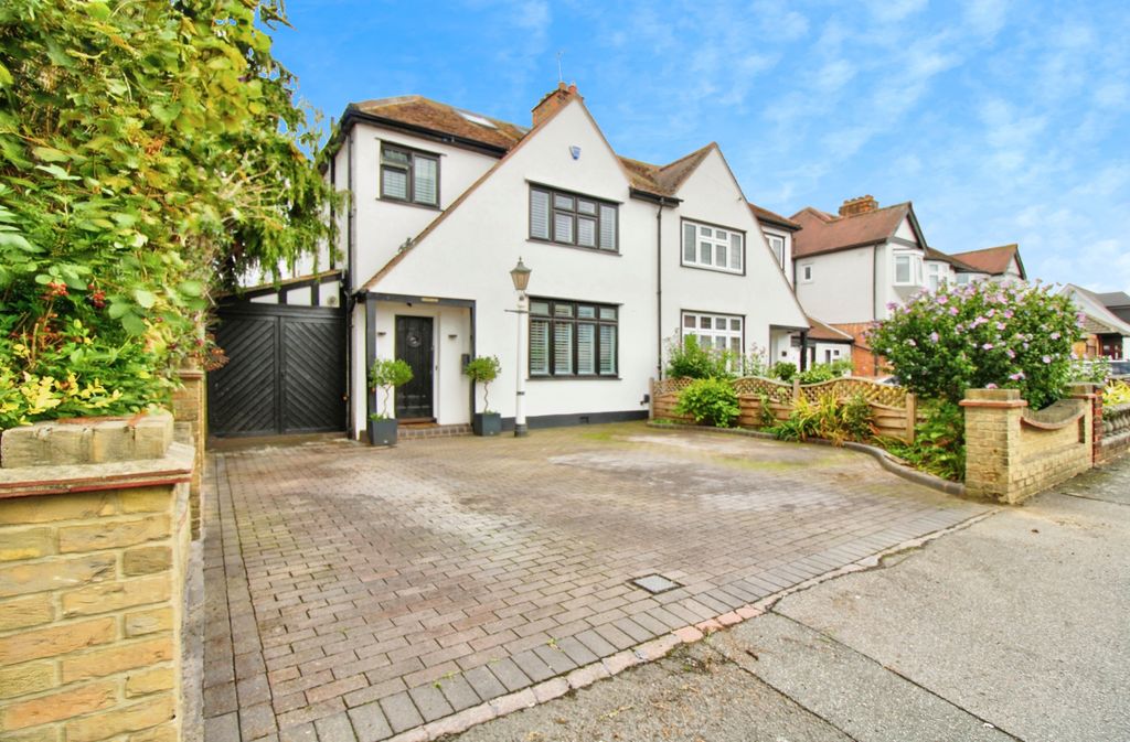 Property photo 1 of 25 32