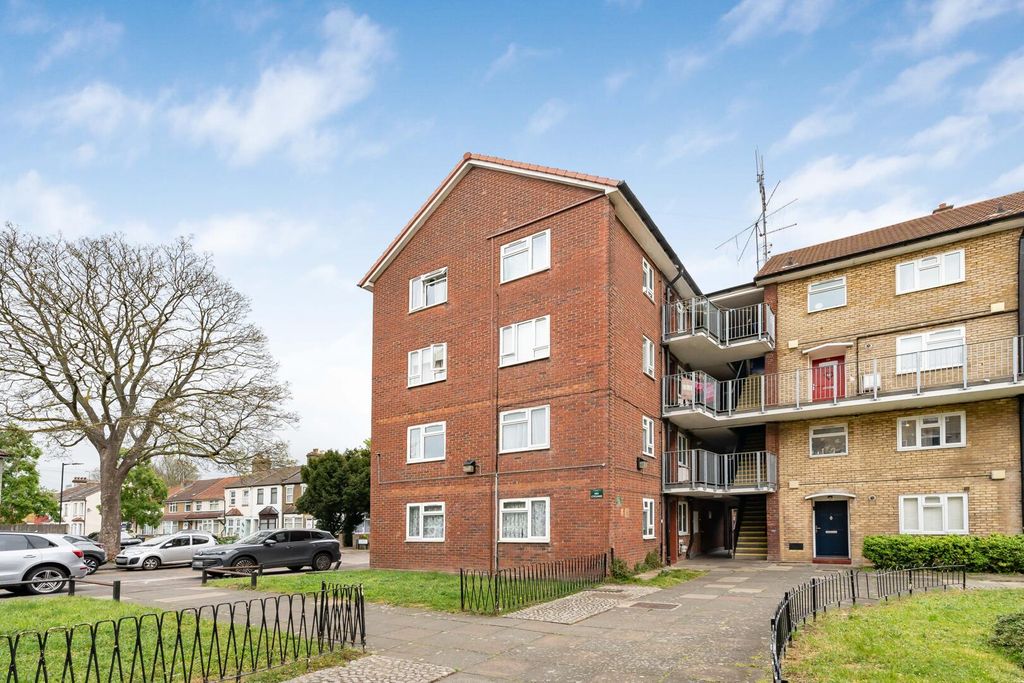 Property photo 1 of 12 Front (Exterior)