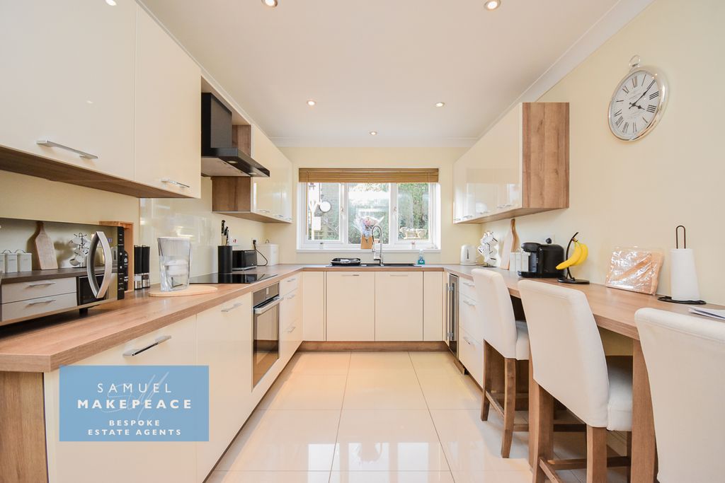 Property photo 2 of 25 Gallery