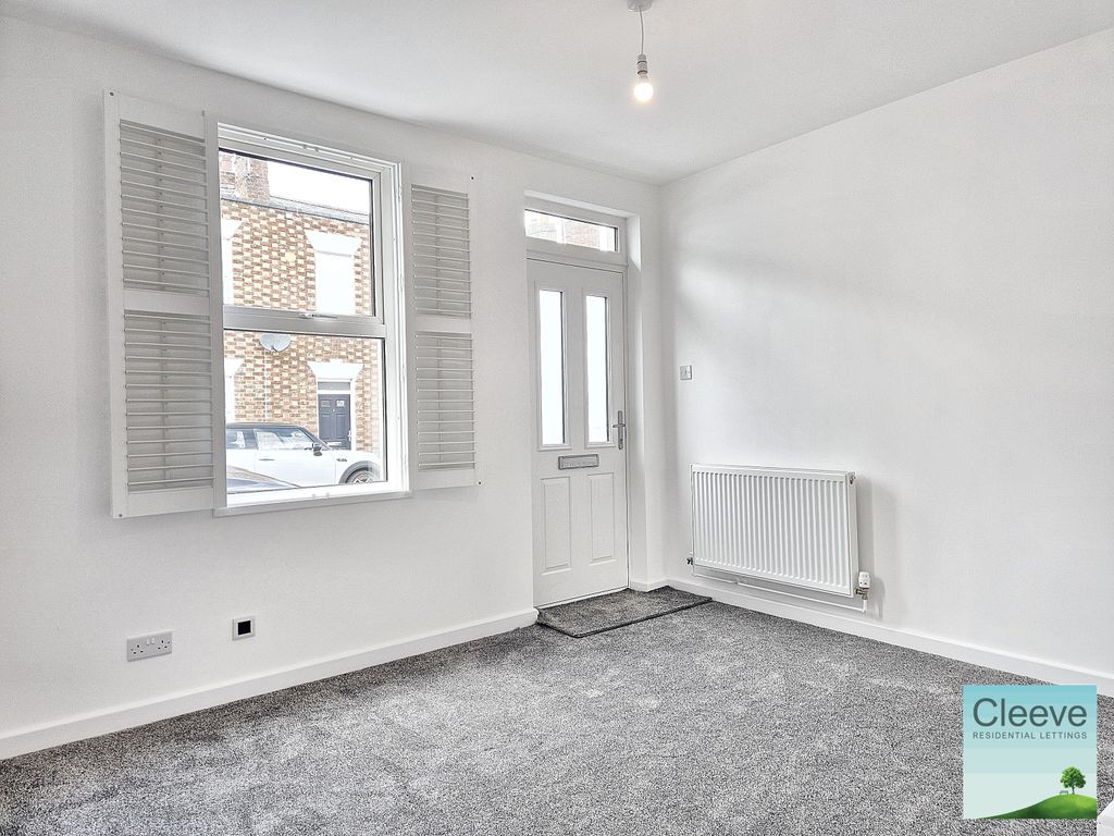 Property photo 3 of 16 1000042502(2)