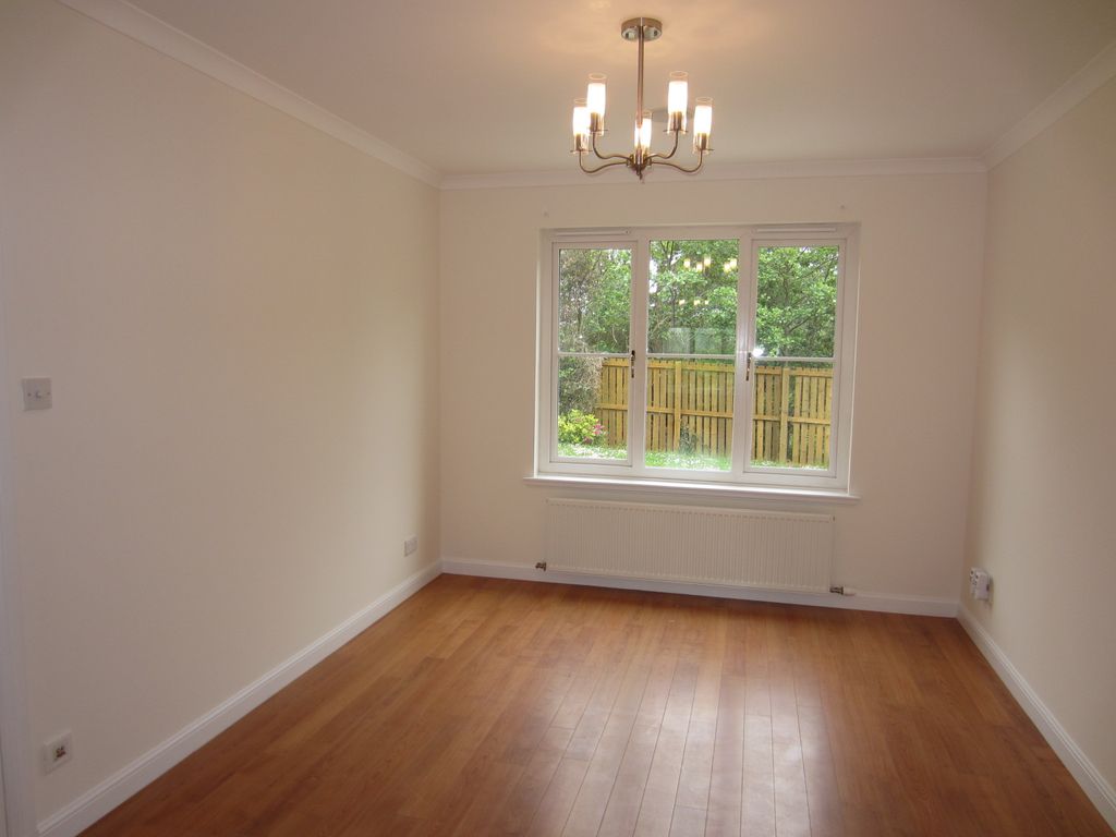 Property photo 3 of 19 011