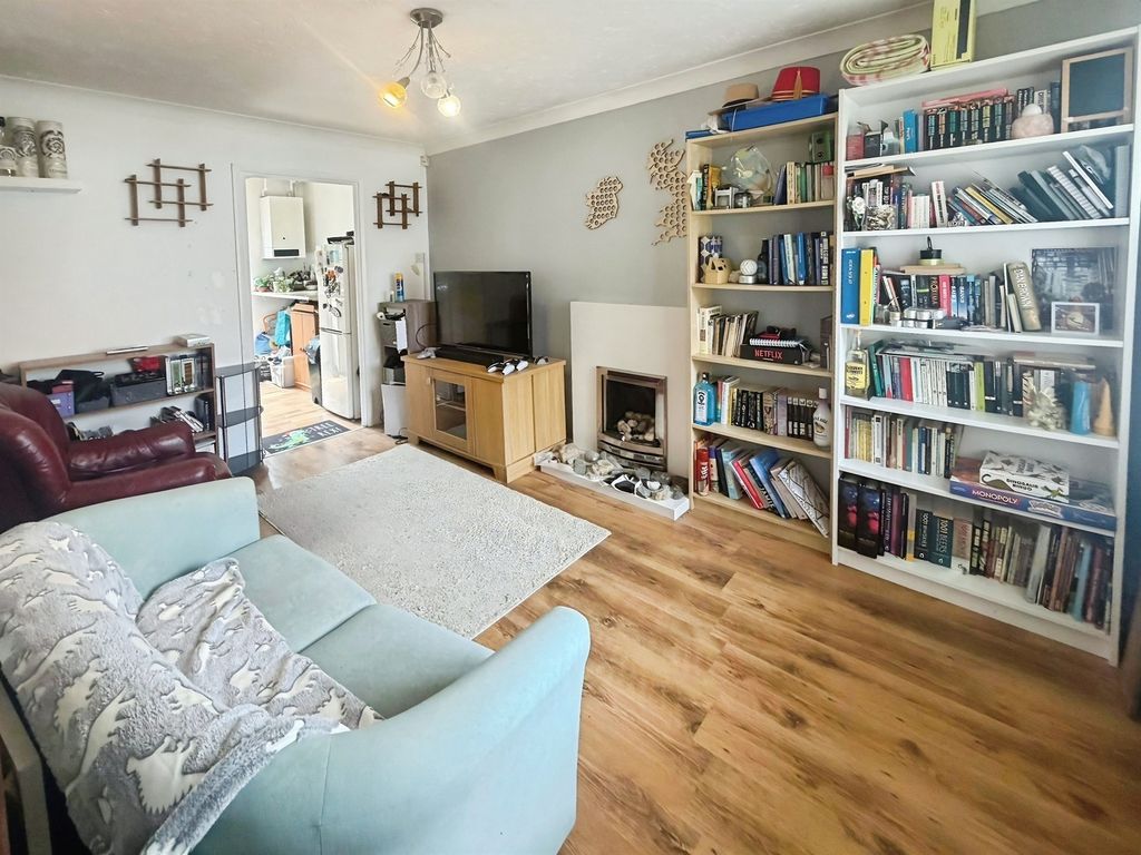 Property photo 2 of 7