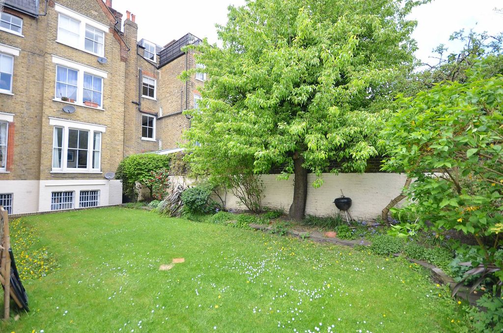 Property photo 2 of 10