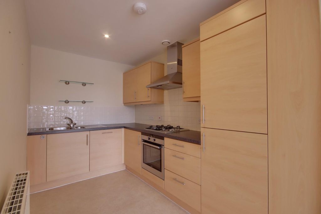 Property photo 2 of 8