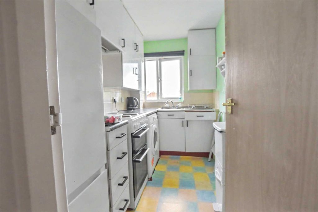 Property photo 2 of 10 Picture No. 22