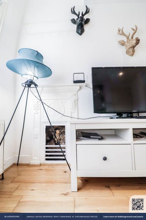 Property photo 3 of 45 Living Room