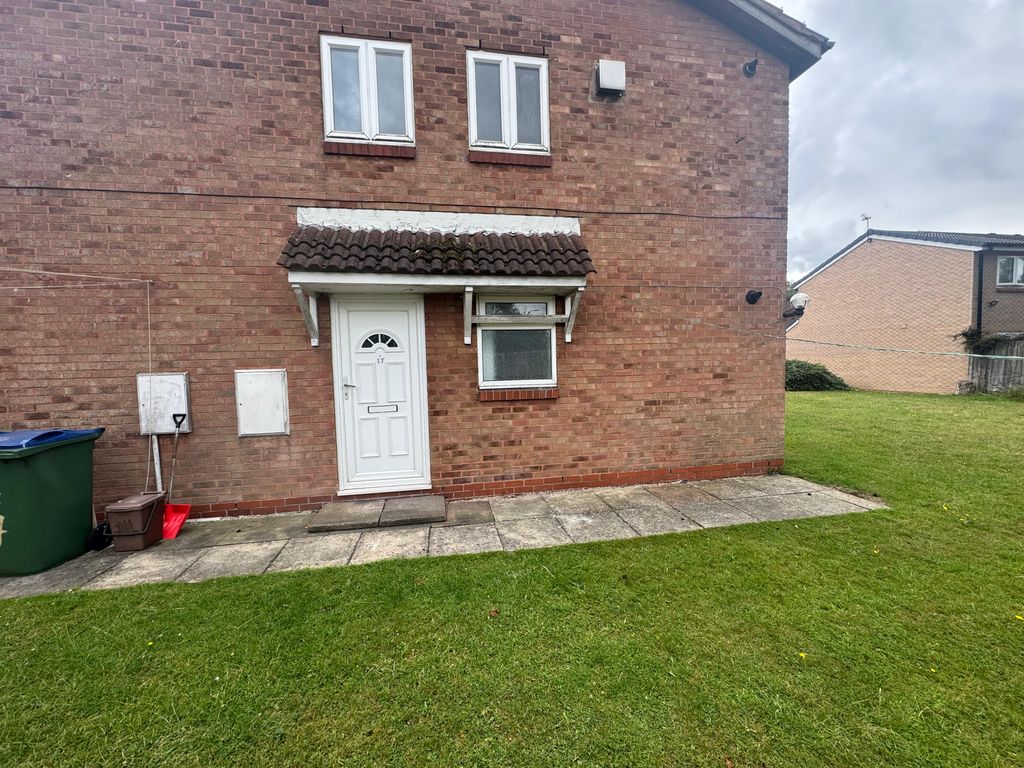 Property photo 1 of 8