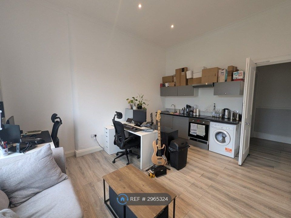 Property photo 3 of 9
