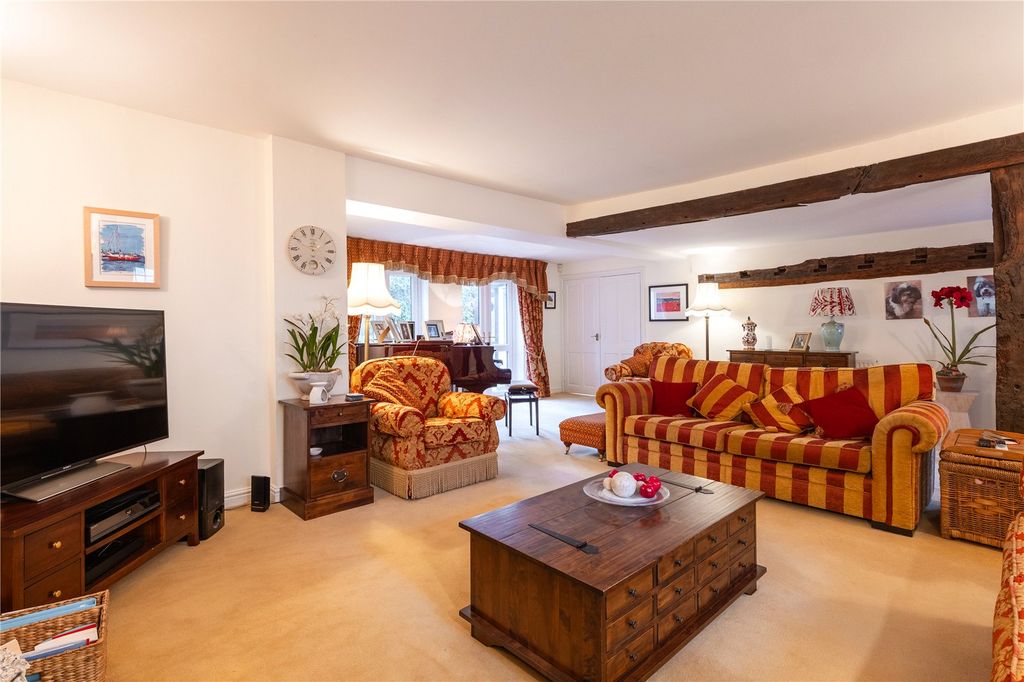Property photo 3 of 14 Drawing Room