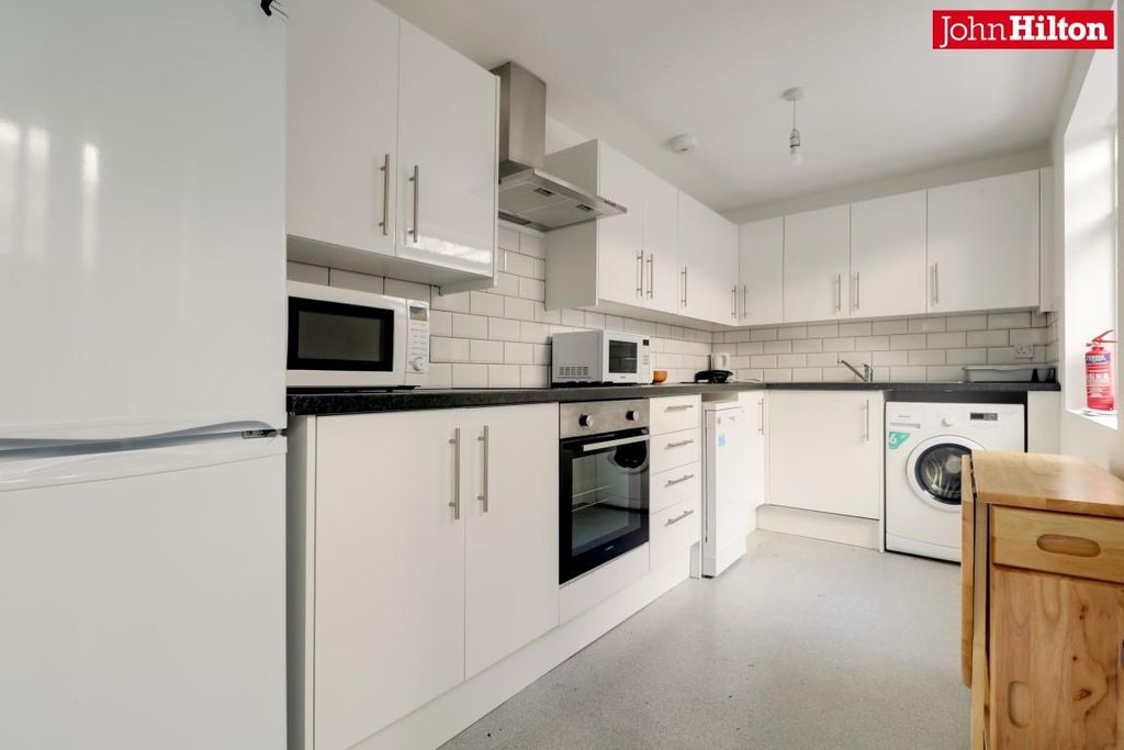 Property photo 2 of 13 1036. Kitchen.Jpg