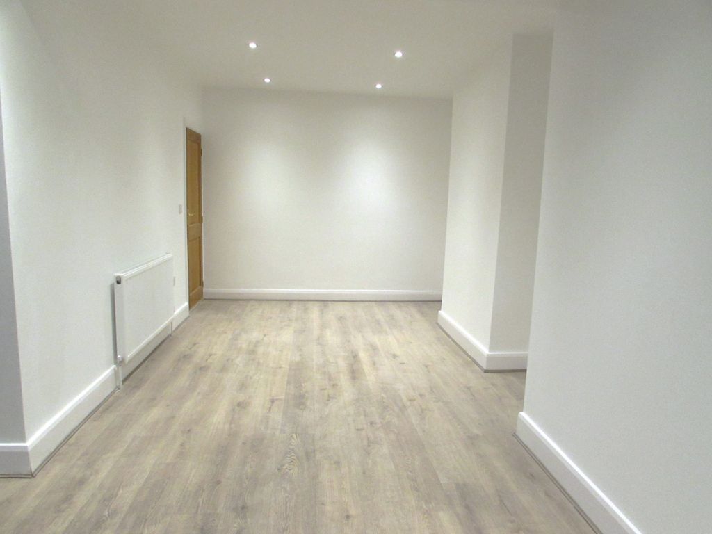 Property photo 2 of 14 Gallery