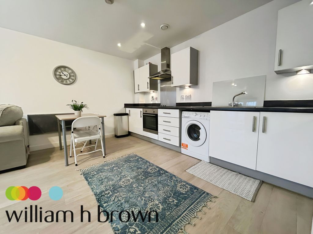 Property photo 1 of 7 Kitchen