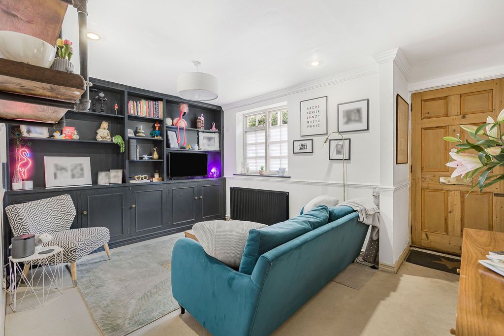 Property photo 3 of 21 Photograph 39