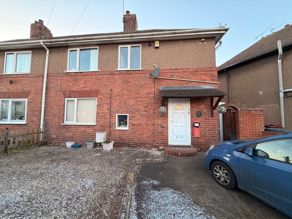 Property photo 1 of 17 Front