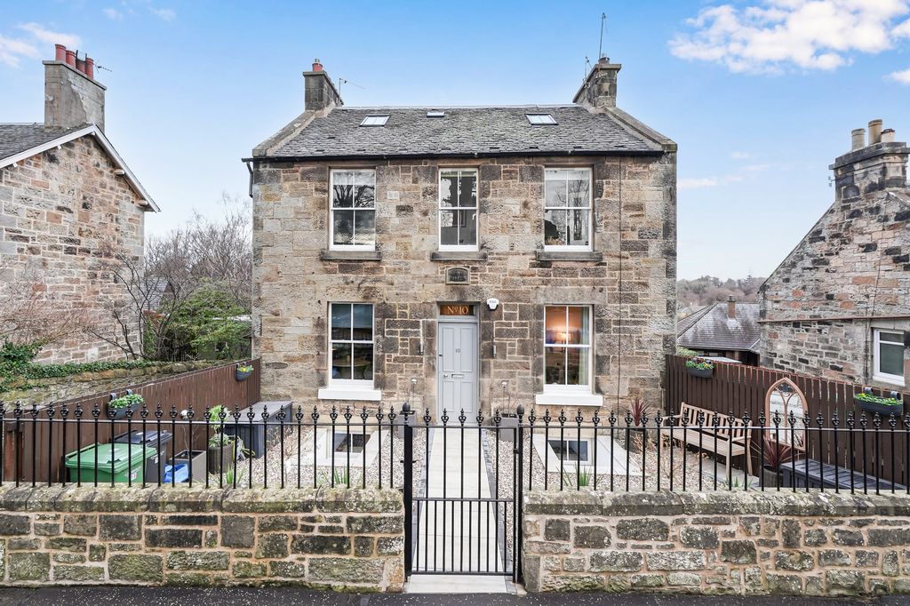 Property photo 1 of 14 Primary Property Image