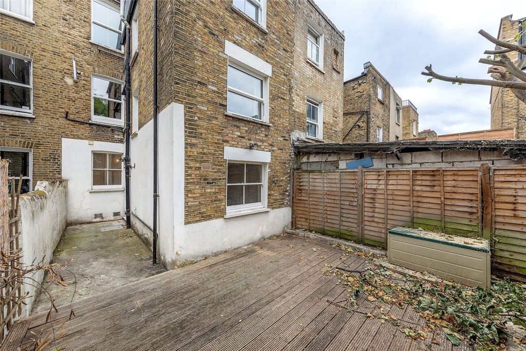 Property photo 2 of 9