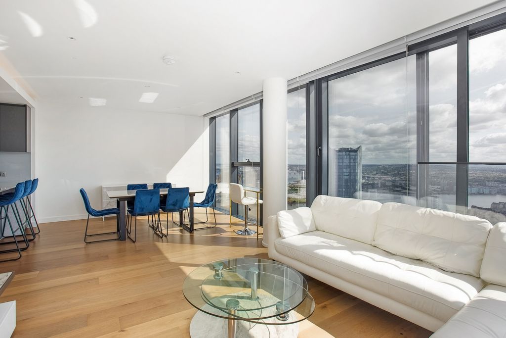 Property photo 1 of 27 Reception