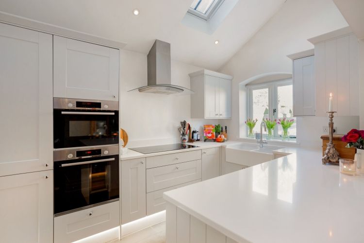 Property photo 3 of 14 82129_1 Daisy Hil...