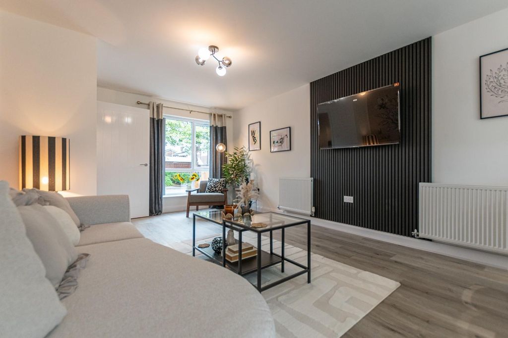 Property photo 1 of 40 4 (1).Jpg