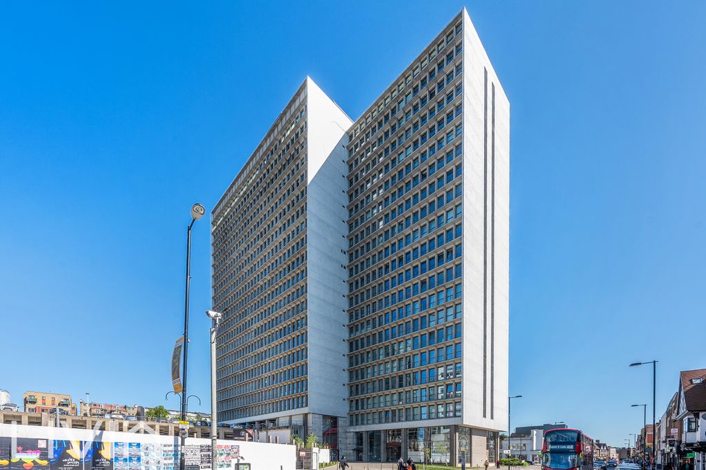 Property photo 1 of 13 1