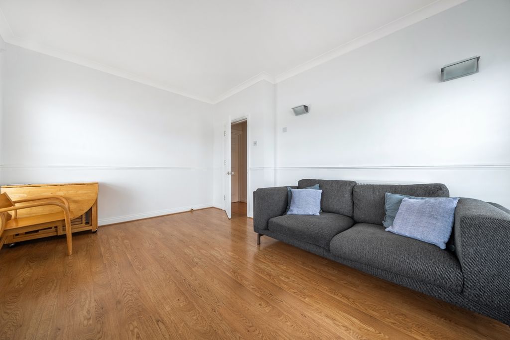 Property photo 3 of 16 1169911 (13)