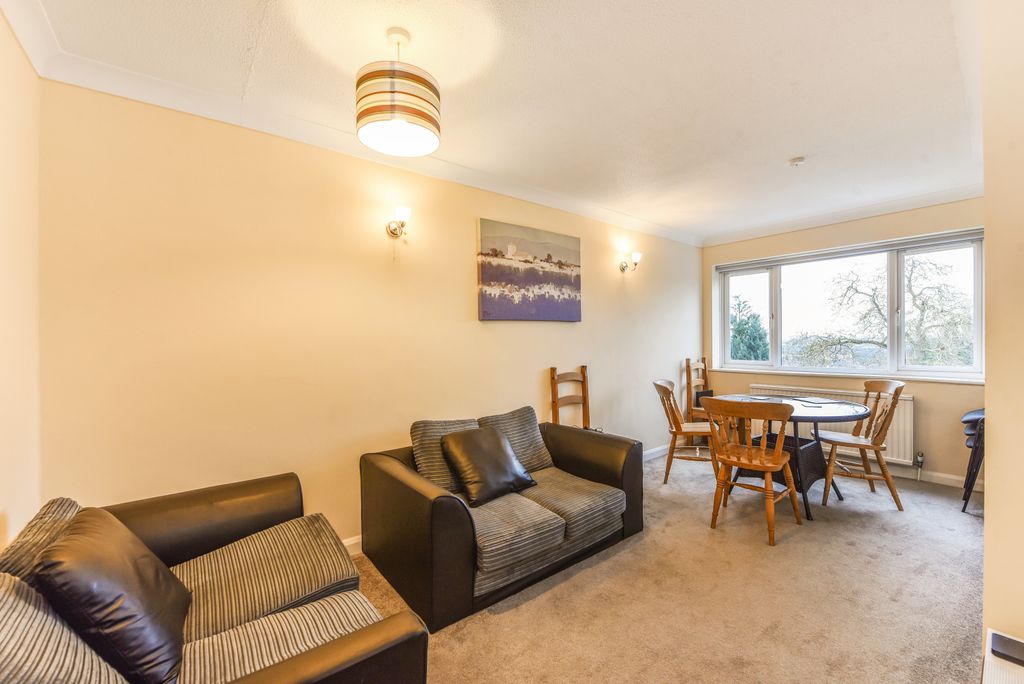 Property photo 2 of 19